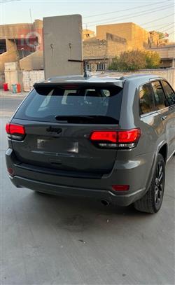 جيب جراند شيروكي